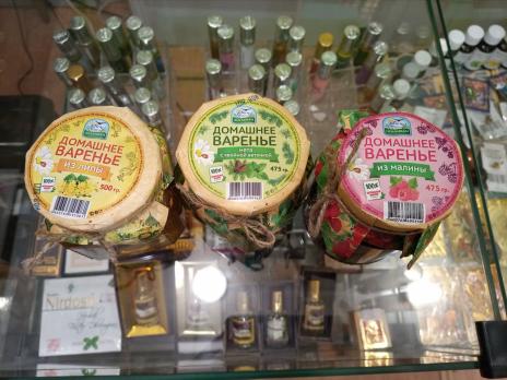 КАРАМЕЛЬНОЕ ВАРЕНЬЕ с мятой и хвойными веточками 475гр